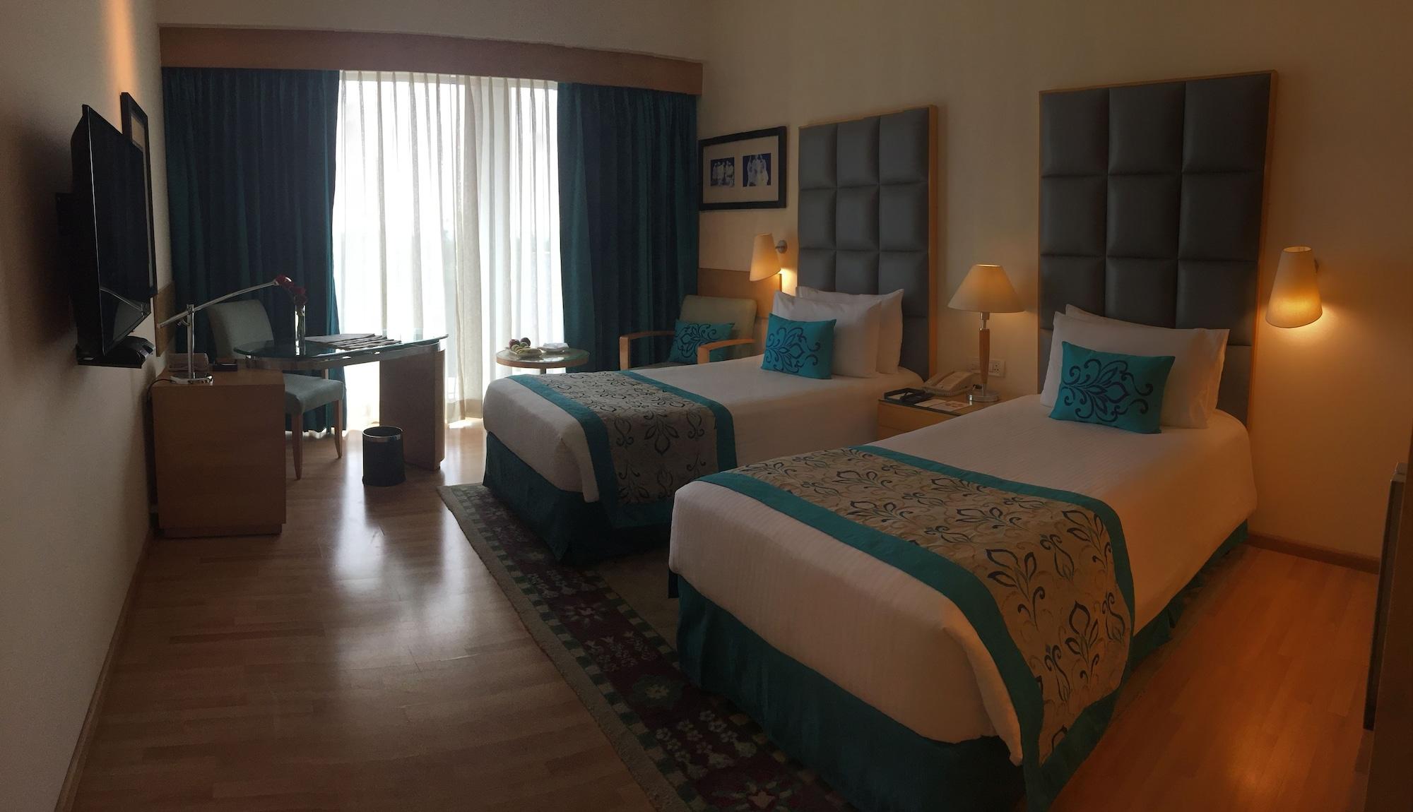 ホテル タージ チャンディーガル Chandīgarh エクステリア 写真 A room at the Taj Bengal